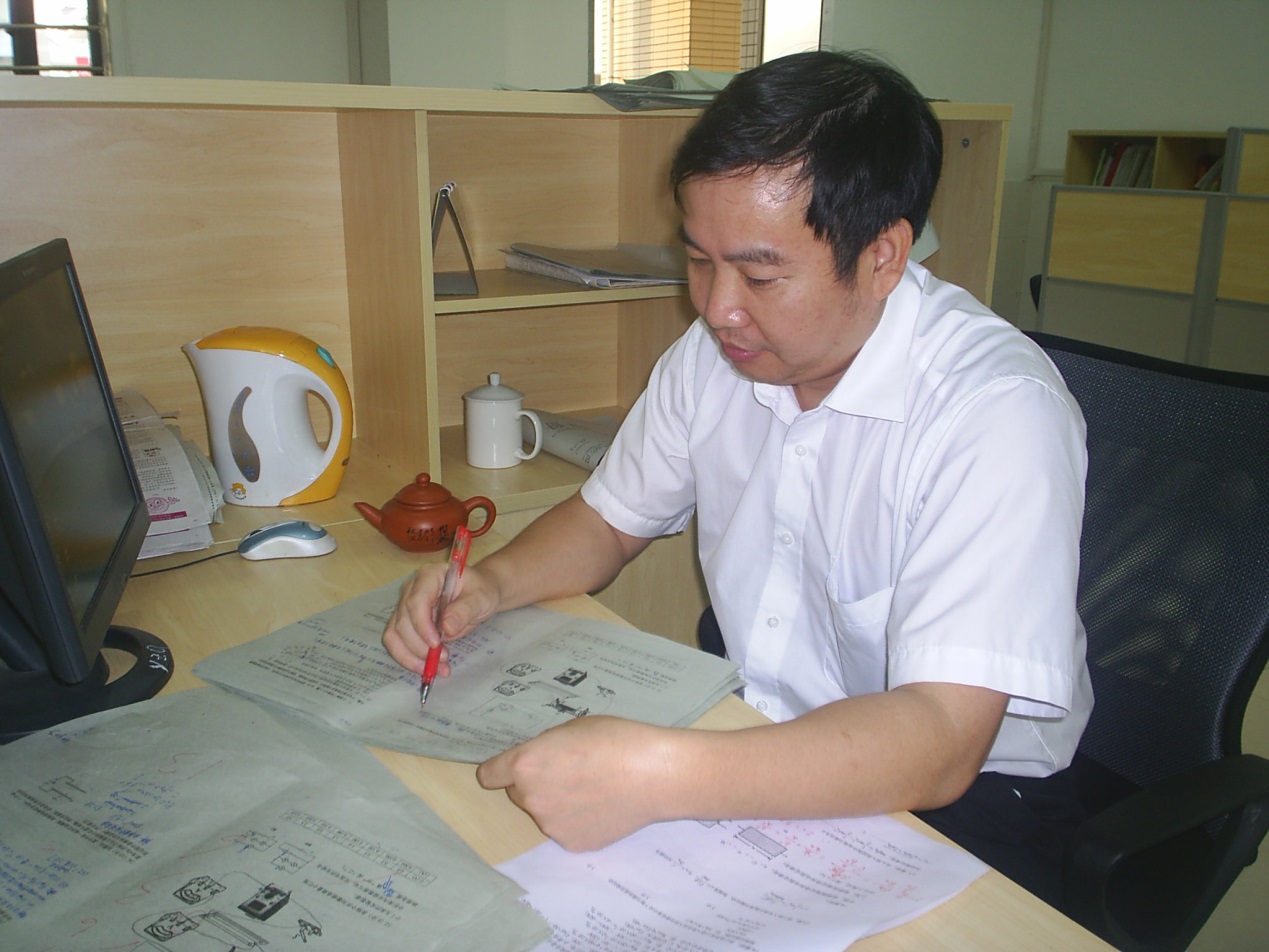 c94711ed6b5c72c9464c17e9215069fa.jpg 余镇清.jpg
